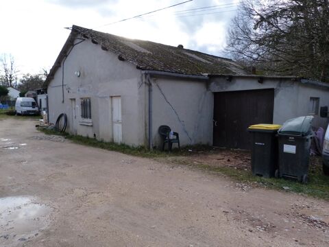 Neuvy sur Barngeon 18 : Entrepots &agrave; r&eacute;nover 29900 18330 Neuvy-sur-barangeon