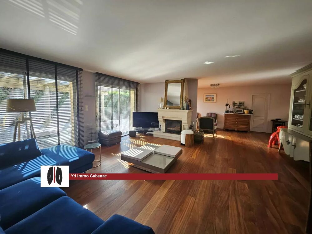 Salles  Belle maison de plain-pied avec piscine, grands volumes