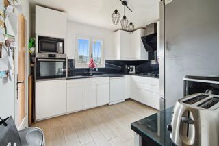  Maison 3 pi�ces 90 m� Le luc