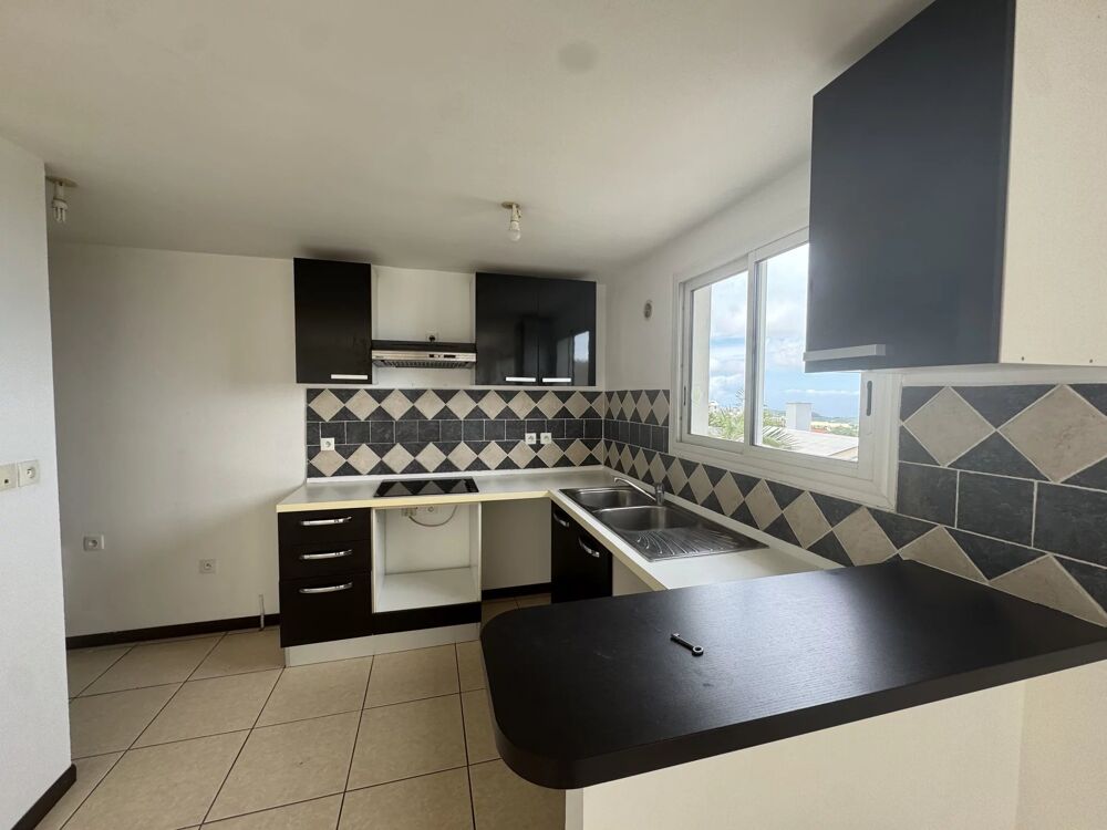Location Appartement SH 4607 : APPARTEMENT F3 en DUPLEX de 81 m²  AU CENTRE VILLE TAM Le tampon