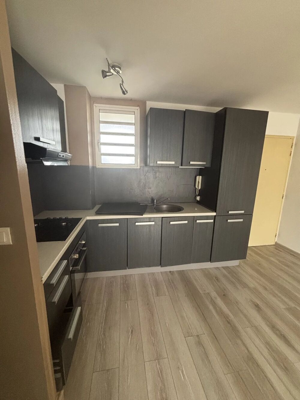 Location Appartement Appartement - 2 pièces - 43 m² Saint-denis