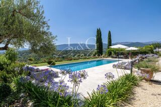  Villa  vendre 8 pices 352 m