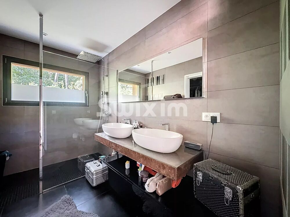 � vendre  Maison Divonne-les-Bains (01220)