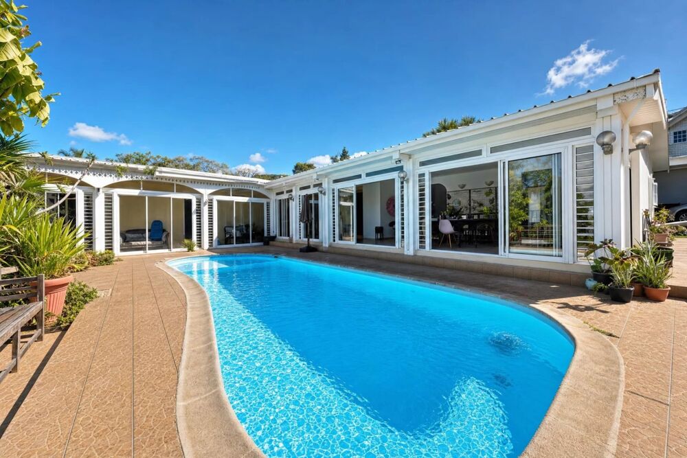 Vente Maison VILLA F8 AVEC PISCINE, KIOSQUE ET CUISINE D'ÉTÉ – SAINT-PIERRE Saint-pierre