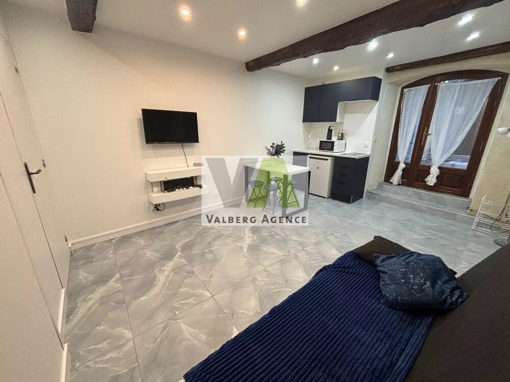 STUDIO DANS LE VILLAGE DE GUILLAUMES
