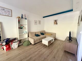  Appartement à louer 2 pièces 56 m²