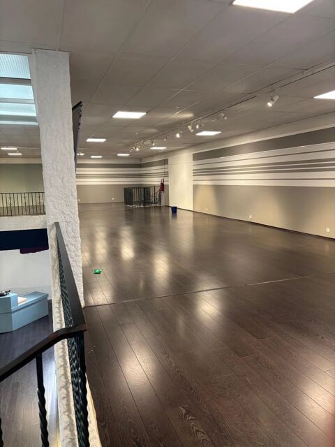 SURFACE COMMERCIALE 399000 66200 Th�za