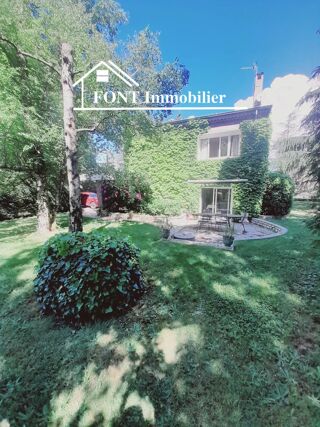  Maison  vendre 8 pices 208 m