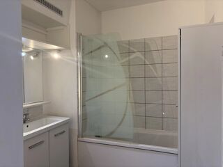  Appartement à louer 3 pièces 58 m²