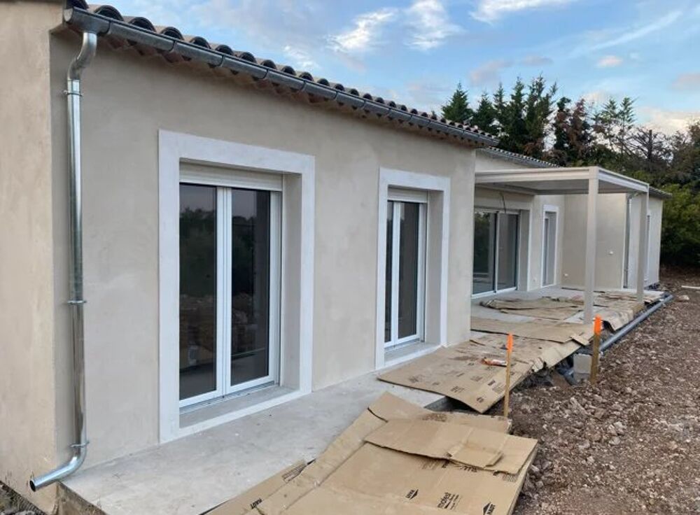 Location Maison Villa neuve de 140 m² plein sud avec piscine, aperçu mer et pres Tourrettes-sur-loup