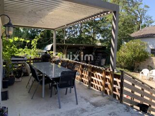  Maison � vendre 8 pi�ces 225 m�