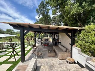  Villa � vendre 9 pi�ces 300 m�