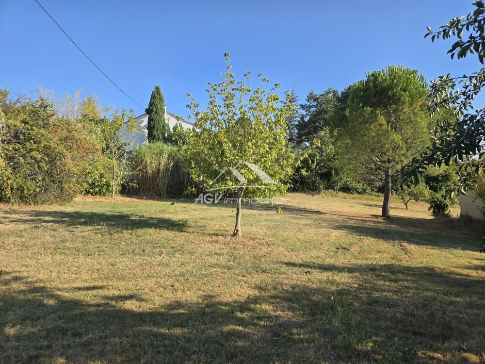 Vente Terrain St Hilaire de Brethmas, terrain constructible de 1077m² Saint-hilaire-de-brethmas