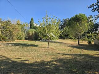  Terrain à vendre 1077 m²