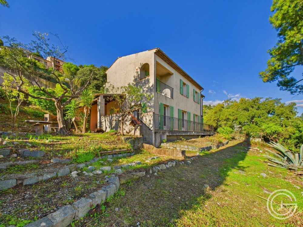VILLA 5 pièces 134m² + Terrain 3.174m² - Moyenne Corniche des Pu