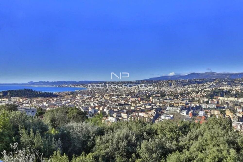 Merveilleux Duplex 5 pièces avec jardin et vue mer panoramique a