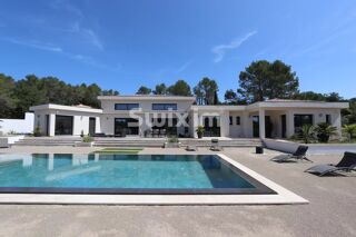  Villa � vendre 7 pi�ces 360 m�