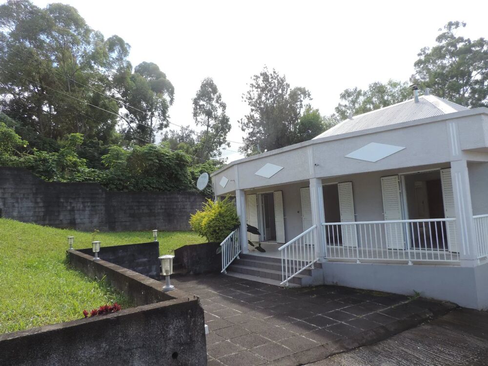 Location Maison A LOUER VILLA DE TYPE F4 AU 17eme KM Le tampon