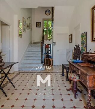  Propri�t�/ch�teau � vendre 8 pi�ces 400 m�