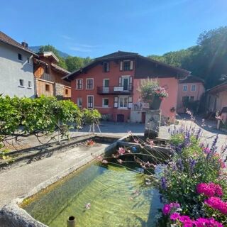  Immeuble � vendre 12 pi�ces 240 m�