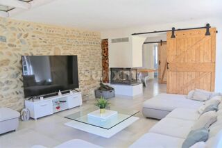  Maison � vendre 6 pi�ces 205 m�