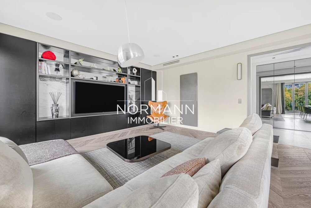 Vente Appartement NEUILLY SUR SEINE-SAINT JAMES-4 CHAMBRES-BALCONS-PARKING Neuilly-sur-seine