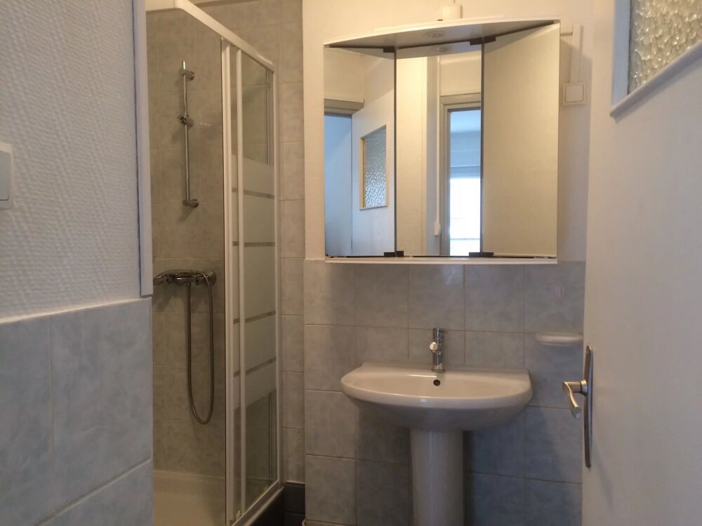 Vente Immeuble IMMEUBLE DE RAPPORT – 4 T3 + 8 GARAGES – 34 800 euros DE LOYERS Boulogne-sur-mer