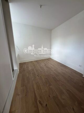  Appartement à louer 4 pièces 78 m²