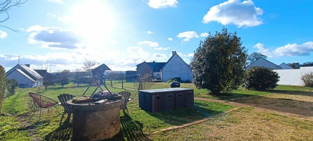 Vente Maison Maison 3/4 chambres avec garage et grand terrain Pontivy