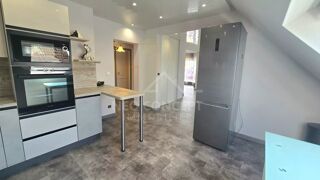  Appartement à louer 4 pièces 100 m²