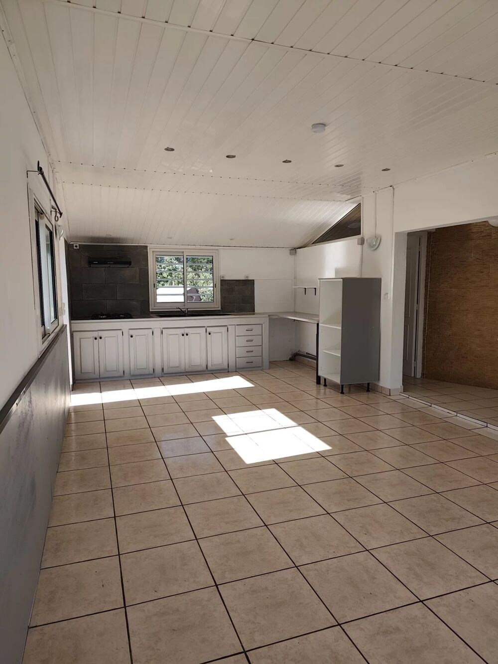 Location Maison SH 4838 : MAISON F6 DE 87 m²  - 18ème KM PITON HYACINTHE Le tampon