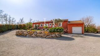 Vente Maison Callian – Villa plain-pied 4 chambres avec piscine, au calme Callian