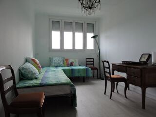  Appartement à louer 5 pièces 98 m²