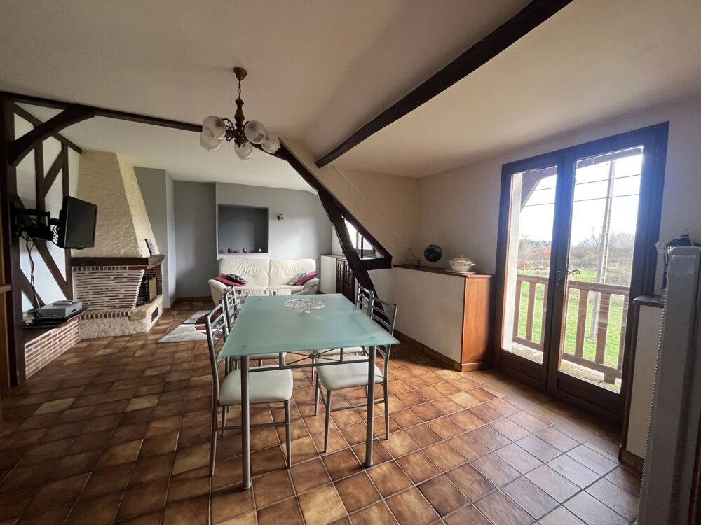 Maison de Village à Saint-Germain-des-Bois