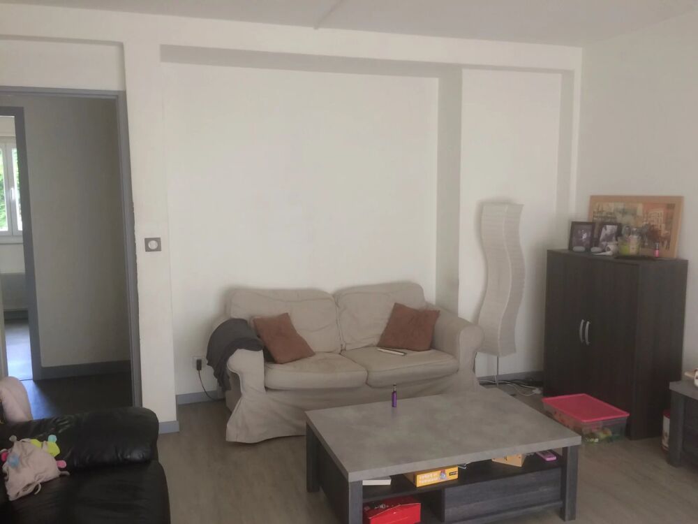 Vente Immeuble IMMEUBLE DE RAPPORT – 4 T3 + 8 GARAGES – 34 800 euros DE LOYERS Boulogne-sur-mer