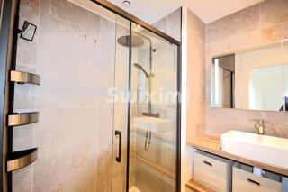  Appartement à louer 4 pièces 79 m²