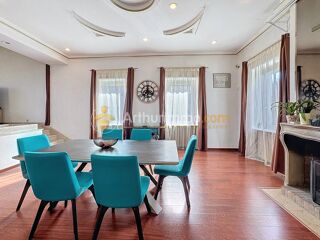  Maison � vendre 8 pi�ces 285 m�