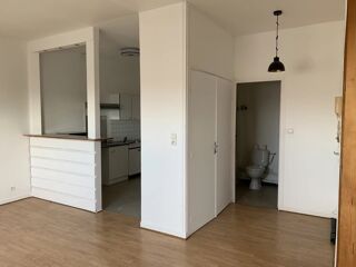  Appartement à louer 2 pièces 33 m²