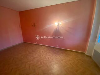  Immeuble à vendre 6 pièces 146 m²