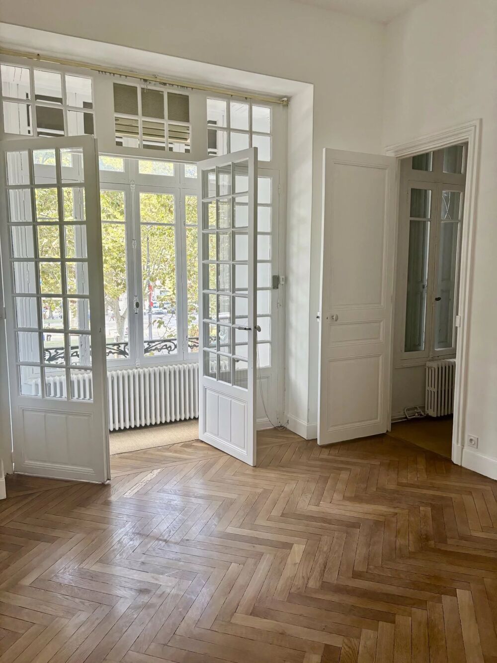 Appartement avec terrasse - Immeuble bourgeois hypercentre