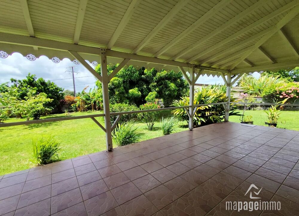 Vds Villa spacieuse sur 2500 m² de terrain plat, Le Lamentin