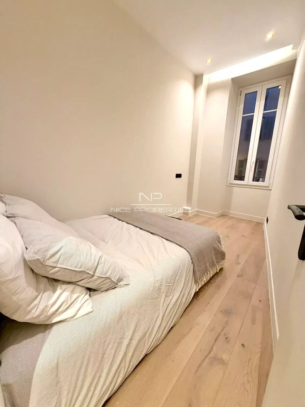 Vente Appartement Beau 3 pièces rénové Centre Ville - Nice Nice