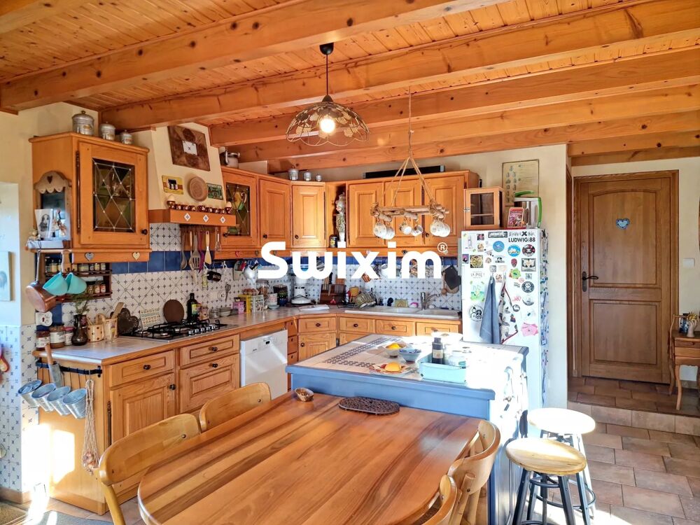Vente Maison Corps de ferme rénové sur 11 000 m2 Thusy