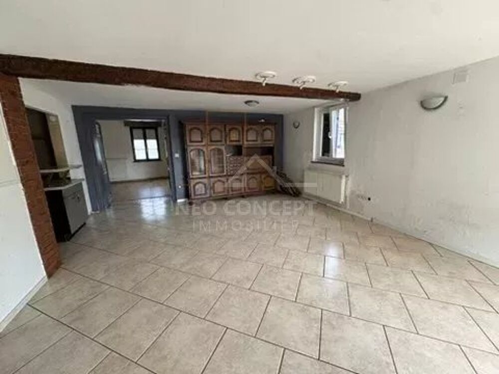 Grand appartement 4 pièces de 117 m² en rez-de-chaussée à Dalhun