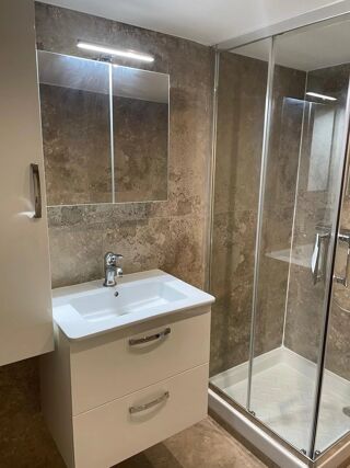  Appartement à louer 3 pièces 60 m²