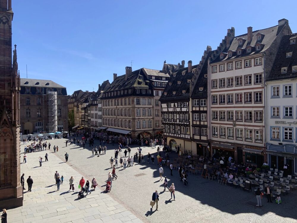 Strasbourg Place de la Cathédrale T4/5 de 117m2