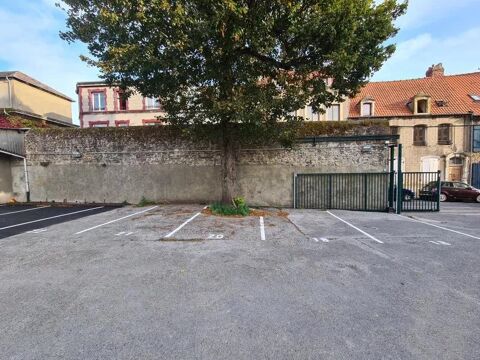   Local fermé centre vieille ville 