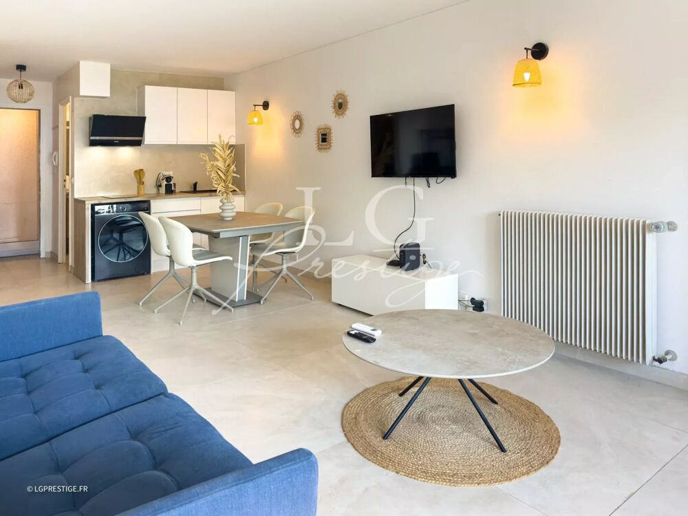 Vente Appartement CANNES – Studio rénové avec balcon, aperçu mer et plage à pied Cannes