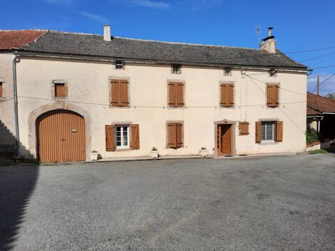 Grand corps de ferme avec cour intérieure 250000 Montirat (81190)