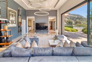  Maison à louer 7 pièces 324 m²
